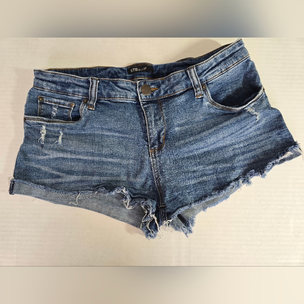 STS Blue Women's Distressed Denim Shorts 29 8
